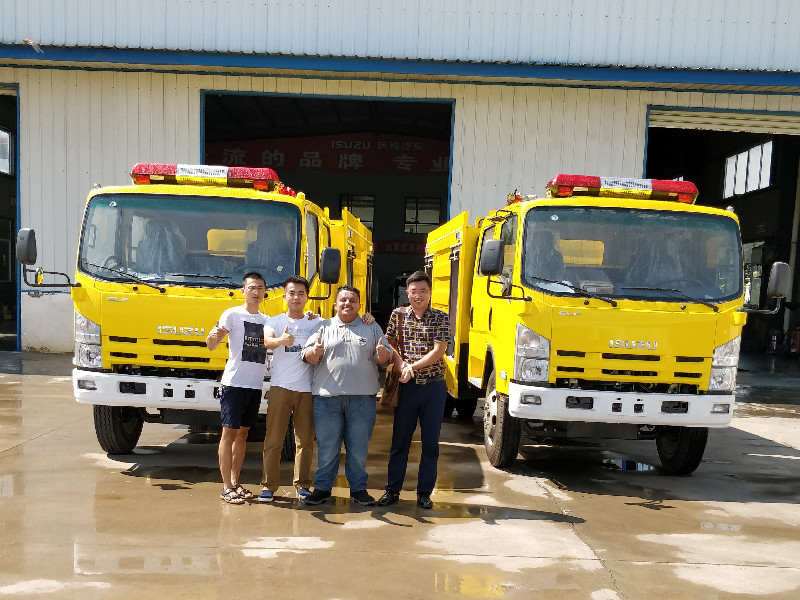 Dubai clients visiting for testing 5000L fire truck
