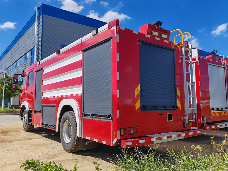 SINOTRUK multipurpose fire truck
