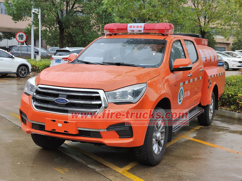 ISUZU 4WD pickup fire truck
