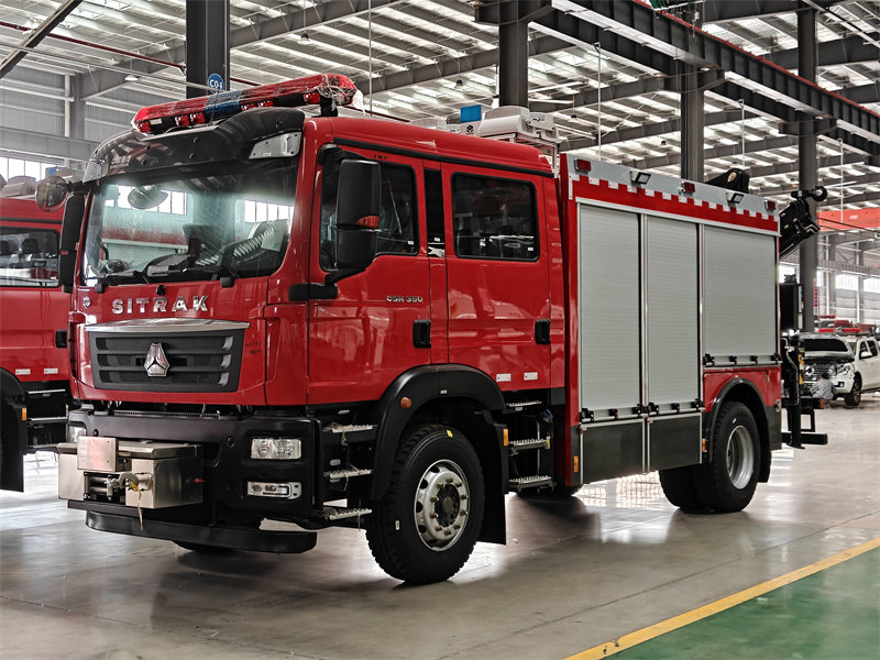 isuzu 5000 liters water fire tender