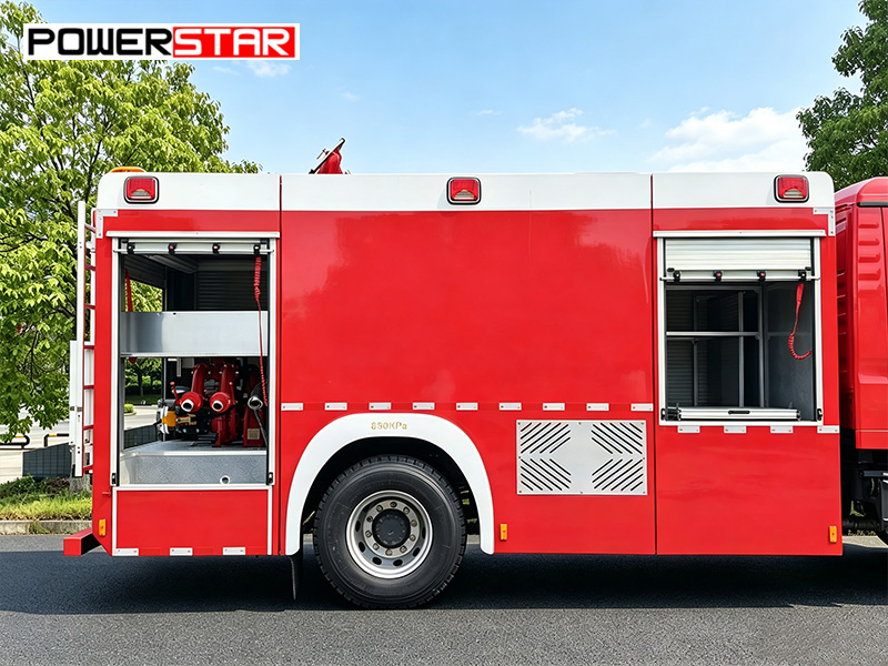 Foam fire fighting vehicle firefighting equipment Foam fire fighting vehicle firefighting equipment